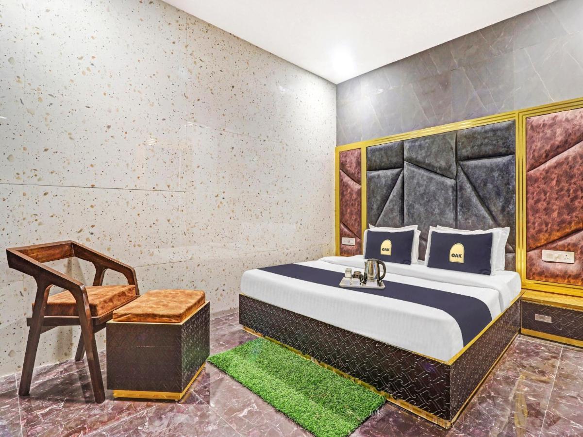 Townhouse Oak Pooth Haveli 德里 外观 照片